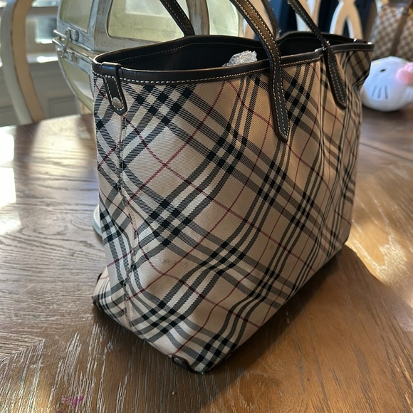 Burberry London Blue Label tote COA - Picture 6 of 16